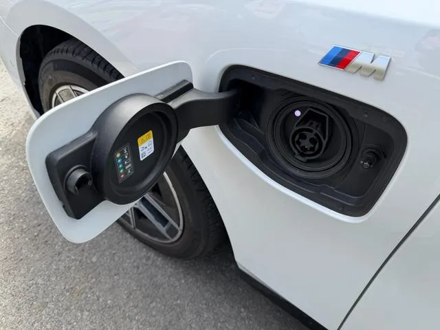 BMW i5 E DRIVE 40 M-SPORT 2024 — миниатюра 4