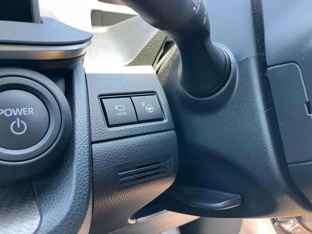 Toyota PRIUS Z 2024 — миниатюра 3