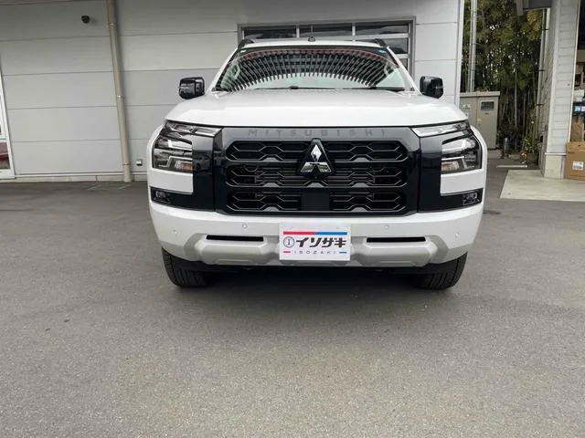 Mitsubishi TRITON BLACK EDITION 2026 — миниатюра 4