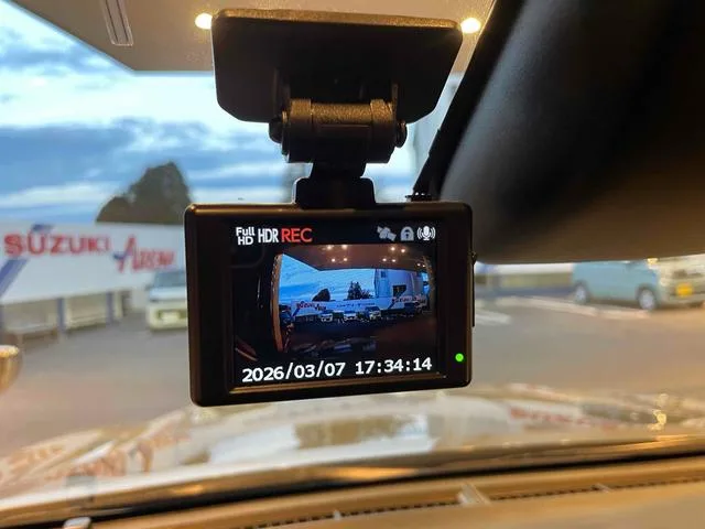 Toyota HILUX Z 2023 — миниатюра 2