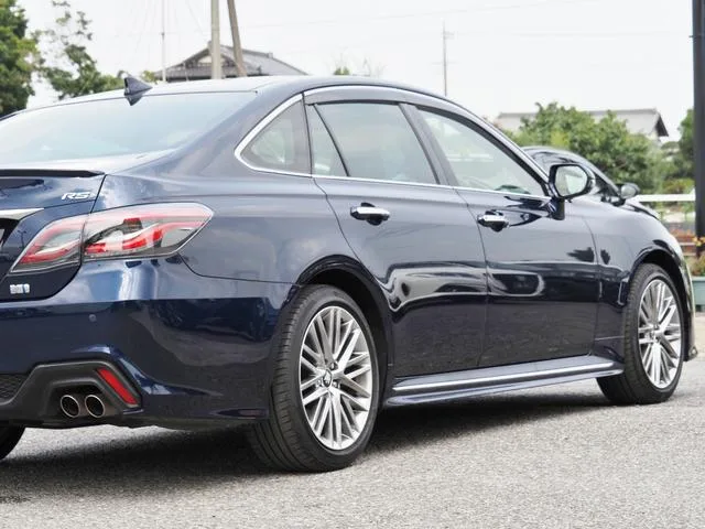 Toyota CROWN HYBRID RS 2022 — миниатюра 4