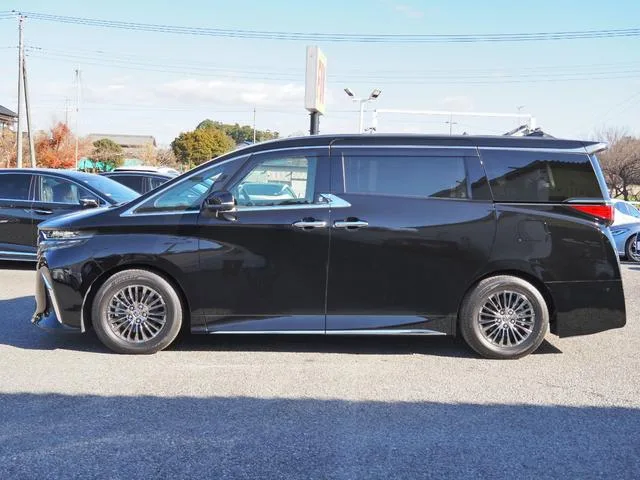 Toyota ALPHARD HYBRID EXECUTIVE LOUNGE 2023 — миниатюра 3
