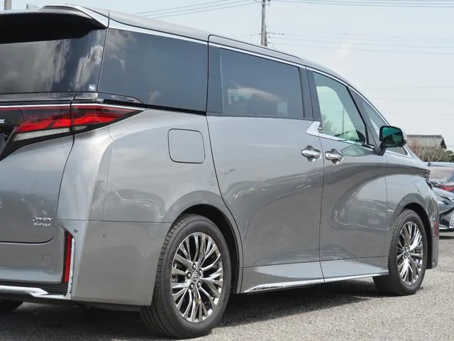Toyota VELLFIRE PHEV EXECUTIVE LOUNGE 2025 — миниатюра 4