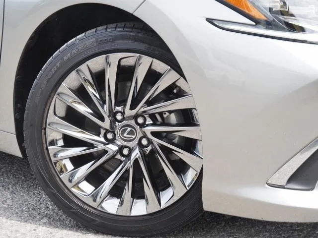 Lexus ES ES300H GRACEFUL ESCORT 2024 — миниатюра 5