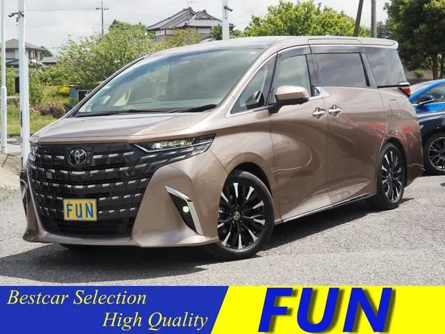 Toyota ALPHARD HYBRID EXECUTIVE LOUNGE 2023 — фото 1, купить с доставкой в Москву