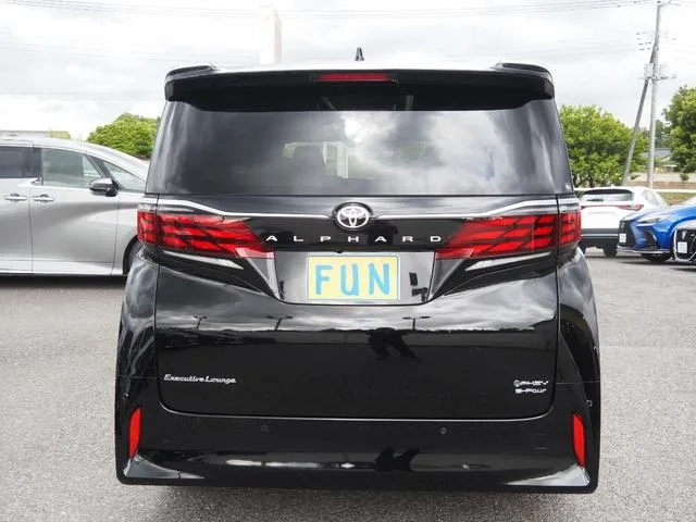 Toyota ALPHARD PHEV EXECUTIVE LOUNGE 2025 — миниатюра 2
