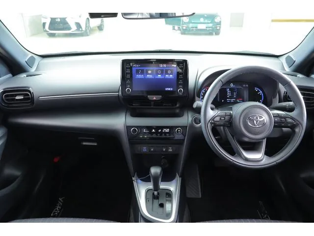 Toyota YARIS CROSS Z 2023 — миниатюра 3