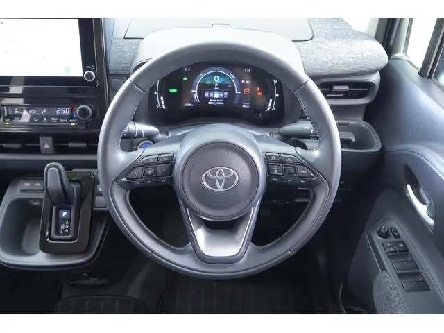 Toyota SIENTA HYBRID Z 2022 — миниатюра 3