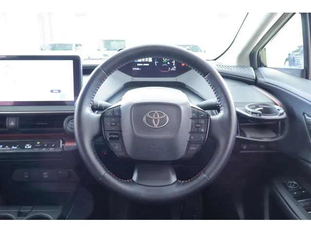 Toyota PRIUS Z 2023 — миниатюра 3