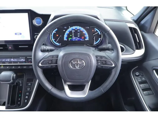 Toyota NOAH HYBRID S-Z 2022 — миниатюра 3