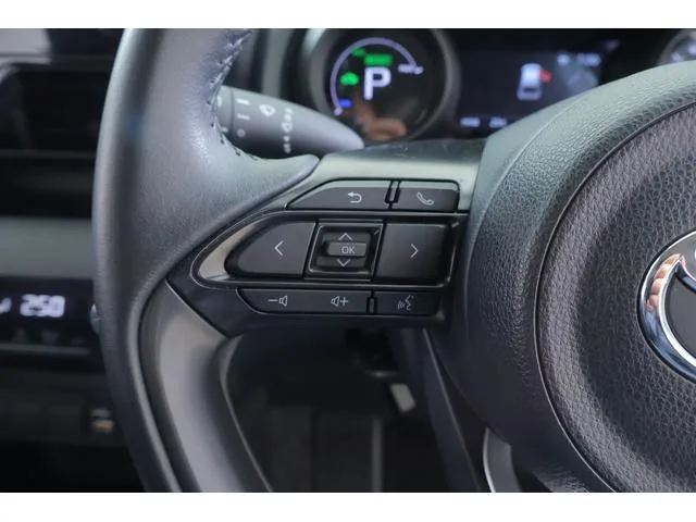 Toyota YARIS CROSS HYBRID G 2022 — миниатюра 4