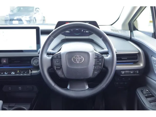 Toyota Prius Z 2024 — миниатюра 3