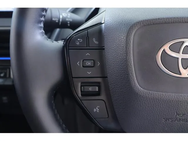 Toyota Prius Z 2024 — миниатюра 5