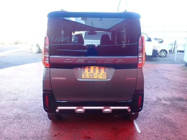 Mitsubishi DELICA MINI T 2023 — миниатюра 2