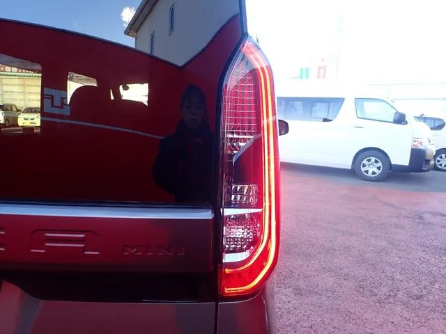 Mitsubishi DELICA MINI T 2023 — миниатюра 5