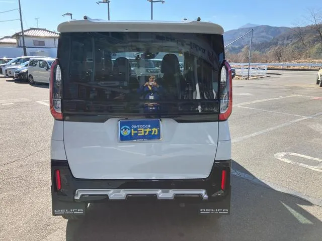 Mitsubishi DELICA MINI T PREMIUM 2023 — миниатюра 2