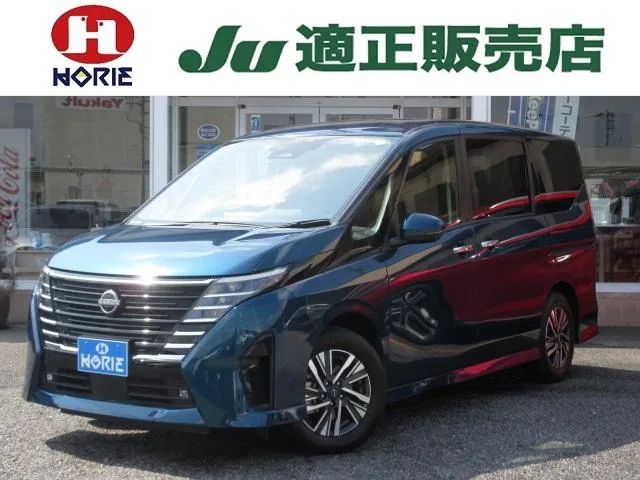 Nissan SERENA HIGHWAY STAR V 2023 — фото 1, купить с доставкой в Москву
