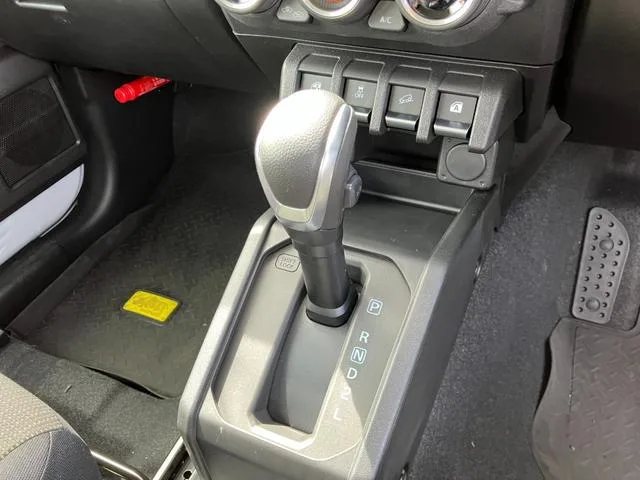 Suzuki JIMNY SIERRA JC 2024 — миниатюра 3