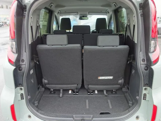 Toyota SIENTA HYBRID G 2023 — миниатюра 3