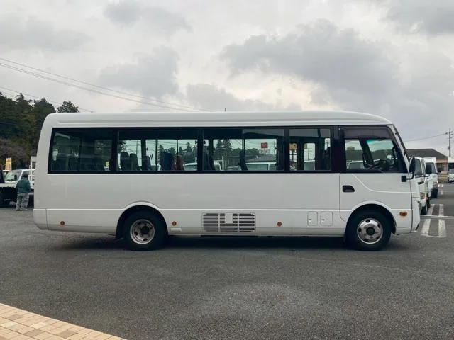 Mitsubishi Fuso ROSA 2022 — миниатюра 2