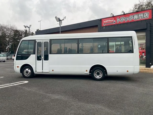 Mitsubishi Fuso ROSA 2022 — миниатюра 3