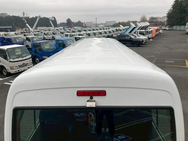 Mitsubishi Fuso ROSA 2022 — миниатюра 5