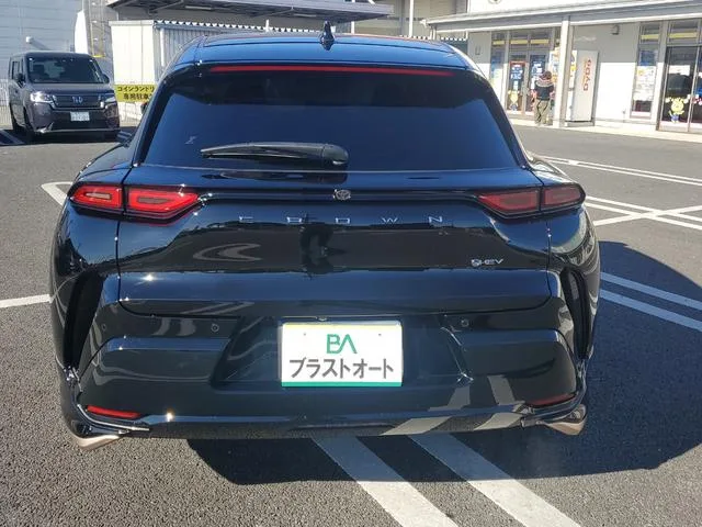 Toyota CROWN SPORT Z 2023 — миниатюра 2