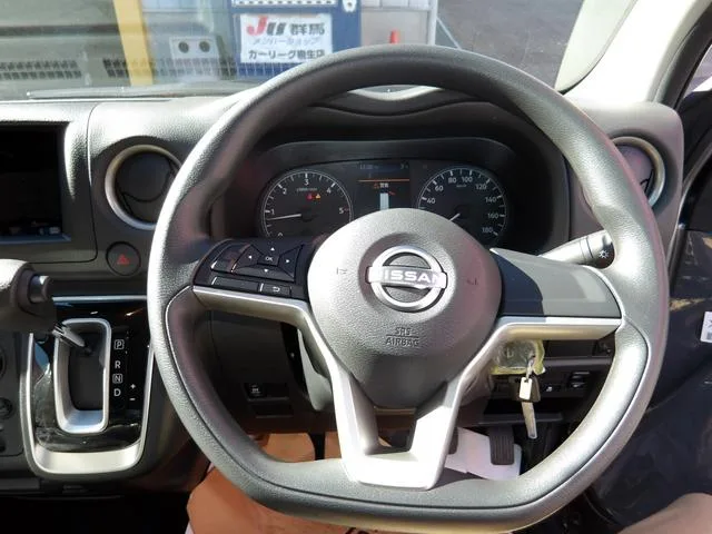 Nissan CARAVAN 2025 — миниатюра 5