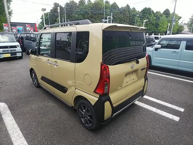 Daihatsu TANTO FUN CR0SS 2024 — миниатюра 3