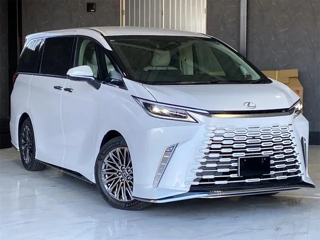 Lexus LM LM500H VERSION L 2026 — фото 1, купить с доставкой в Москву