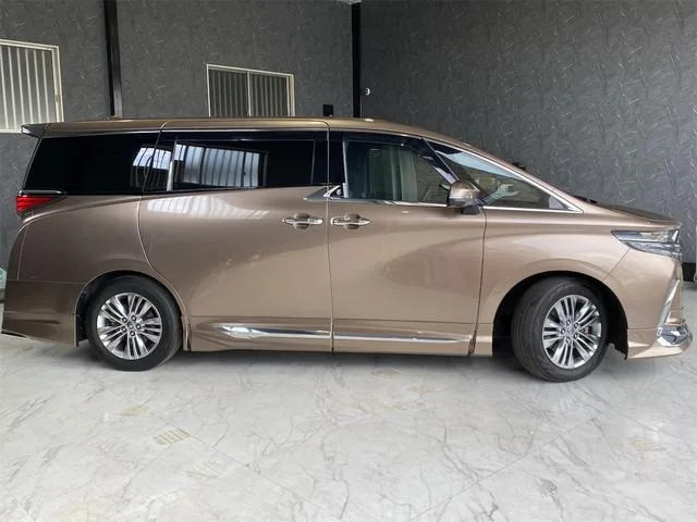 Toyota ALPHARD HYBRID Z 2024 — миниатюра 2