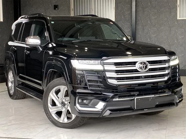 Toyota Land Cruiser ZX 2025 — фото 1, купить с доставкой в Москву