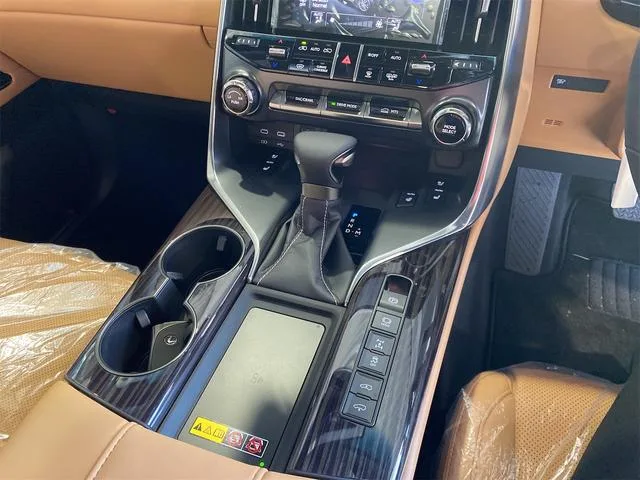 Lexus LX LX600 2026 — миниатюра 3