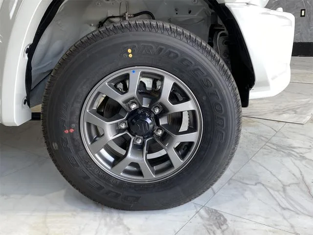 Suzuki JIMNY NOMADE FC 2025 — миниатюра 5