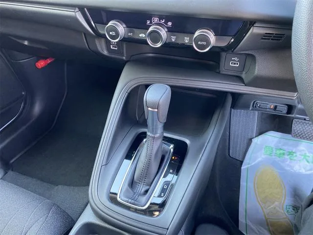 Honda VEZEL G 2023 — миниатюра 3