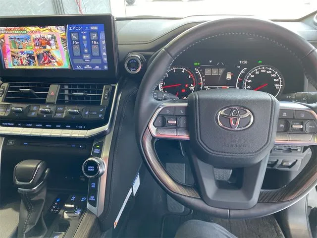 Toyota Land Cruiser ZX 2023 — миниатюра 4