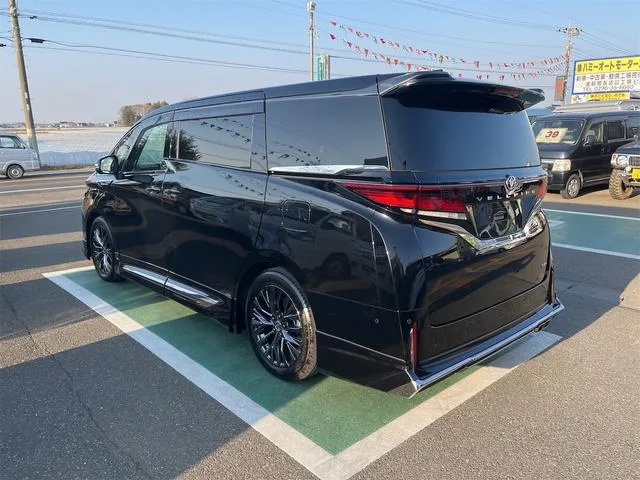 Toyota VELLFIRE HYBRID Z PREMIER 2023 — миниатюра 2