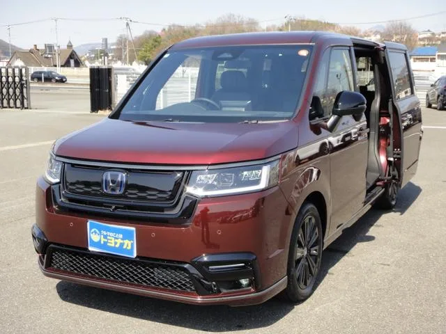 Honda STEPWAGON E:HEV SPADA PREMIUM LINE BLACK EDITION 2025 — миниатюра 3