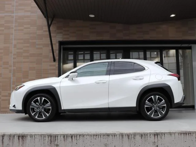 Lexus UX UX200 VERSION L 2023 — миниатюра 3