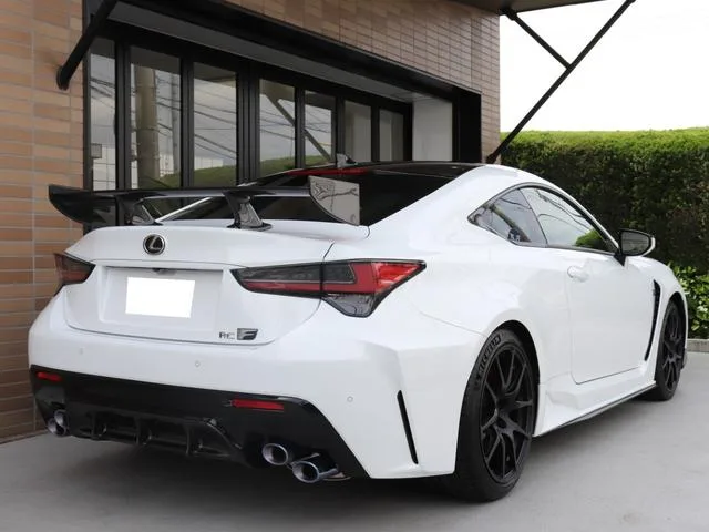 Lexus RC F PERFORMANCE PACKAGE 2023 — миниатюра 3