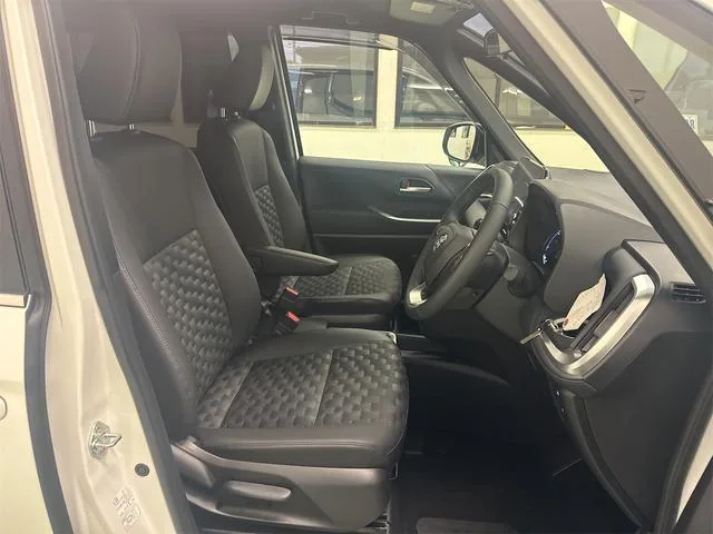 Toyota VOXY HYBRID S-Z 2024 — миниатюра 5