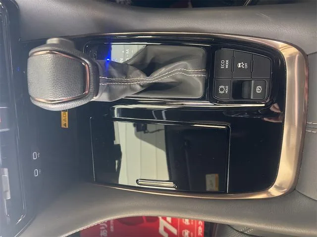 Toyota Alphard Z 2023 — миниатюра 5