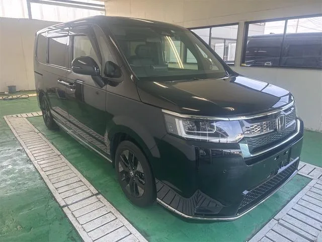 Honda STEPWAGON E:HEV SPADA 2022 — миниатюра 2