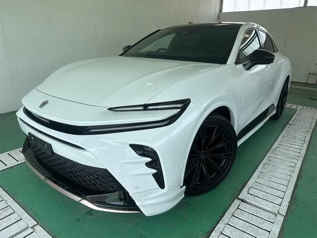 Toyota CROWN SPORT Z 2023 — фото 1, купить с доставкой в Москву
