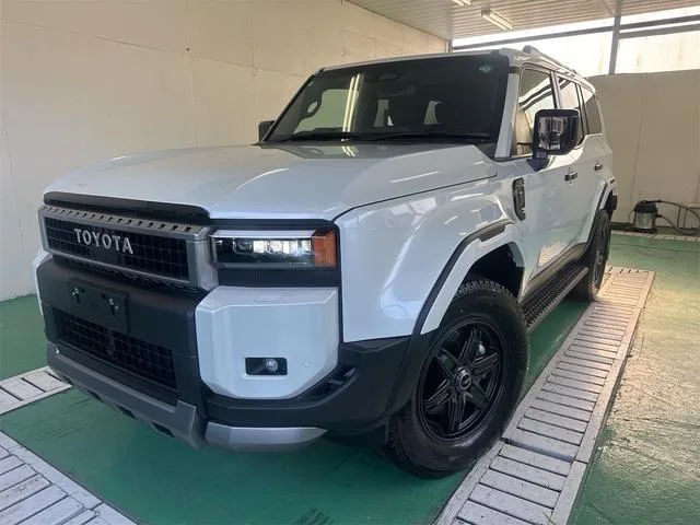 Toyota LAND CRUISER 250 ZX 2024 — фото 1, купить с доставкой в Москву