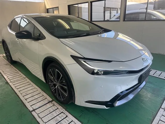 Toyota PRIUS Z 2024 — миниатюра 2