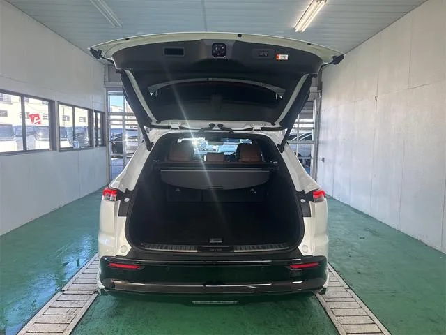 Toyota CROWN ESTATE Z 2025 — миниатюра 3