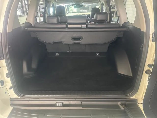 Toyota LAND CRUISER PRADO TX L PACKAGE 2023 — миниатюра 4