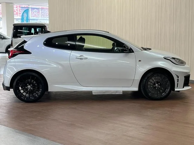 Toyota GR YARIS RZ 2025 — миниатюра 3