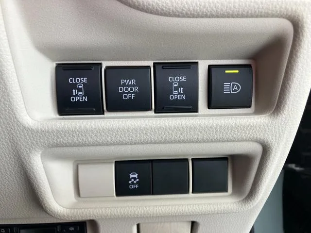 Toyota SIENTA HYBRID Z 2023 — миниатюра 4
